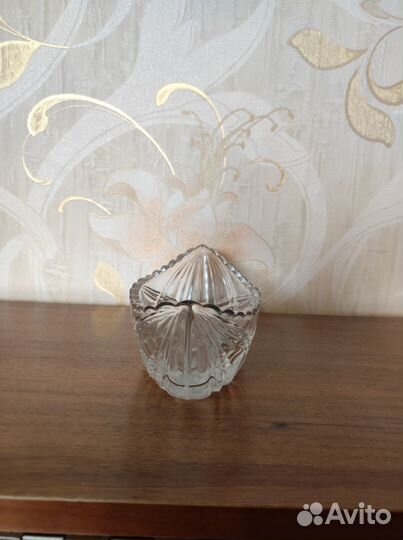 Конфетница хрустальная ладья