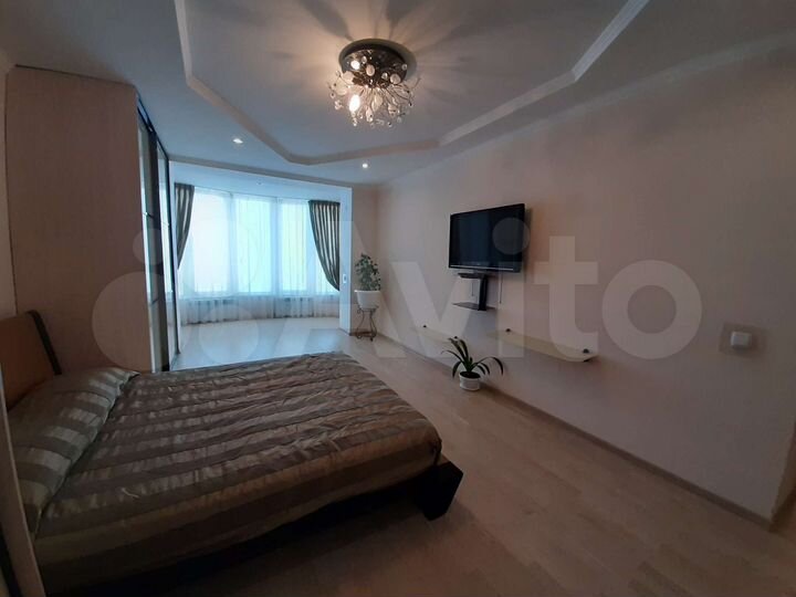 2-к. квартира, 70 м², 2/6 эт.