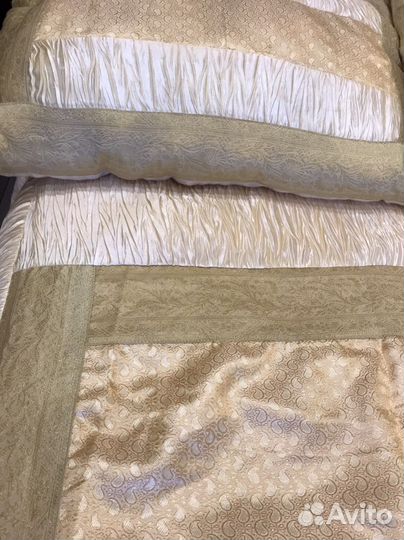 Покрывало и подушки набор