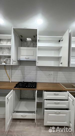 Кухонный гарнитур новый
