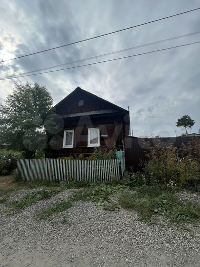 Дом 35 м² на участке 5 сот.