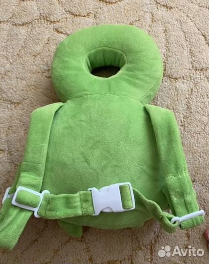 Защитный рюкзачок для малыша