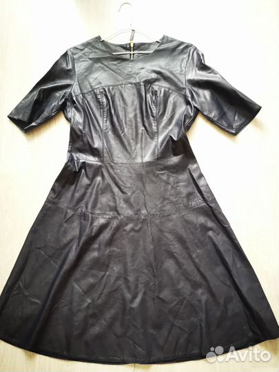 Платье из экокожи 42-44