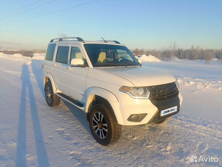 УАЗ Patriot 2.7 МТ, 2015, 130 000 км