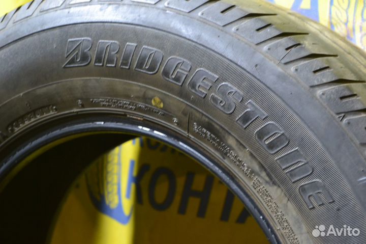 Bridgestone Dueler H/T D687 225/70 R16