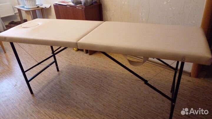 Массажная кушетка