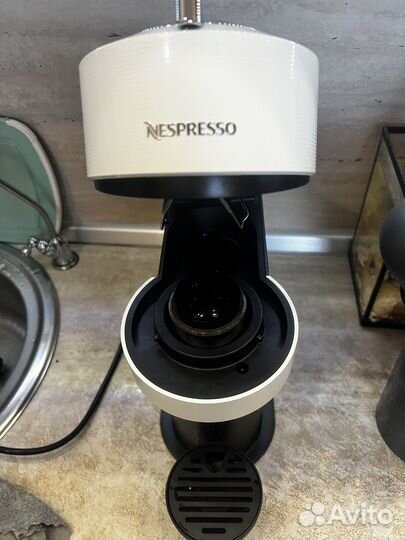 Кофемашина капсульная De'Longhi Nespresso Vertuo