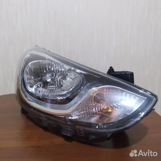 Продам фары для Hyundai Solaris 1поколения