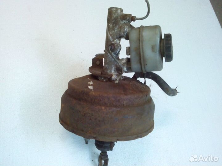 Nissan Primera P-10 Главный тормозной