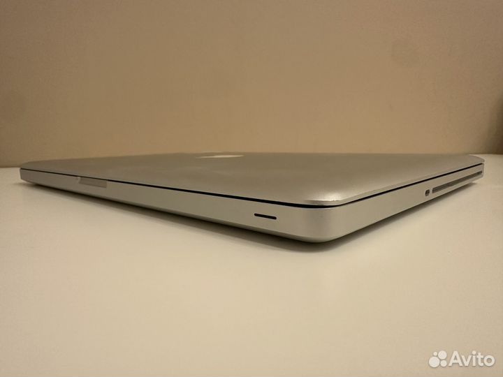 Apple macbook pro 15 mid 2009