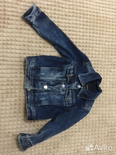 Куртка джинсовая