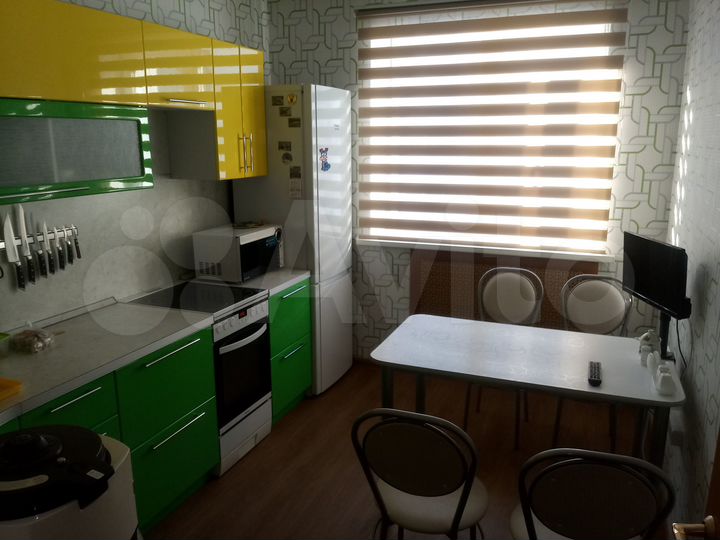 2-к. квартира, 58 м², 2/3 эт.