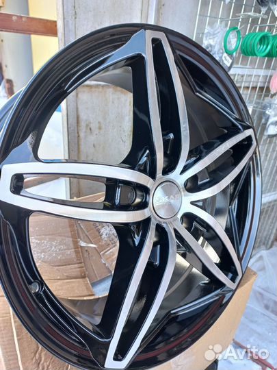 Диски R17 5x114.3 Skad Турин алмаз