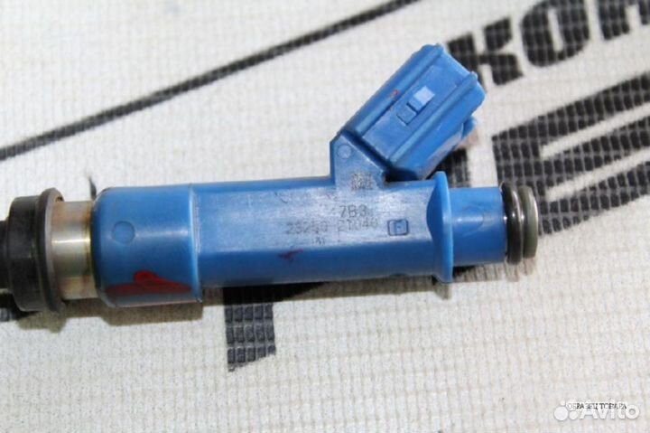 Форсунка toyota 1NZ-FE 1NZ-FXE 2NZ-FE 2325021040 2