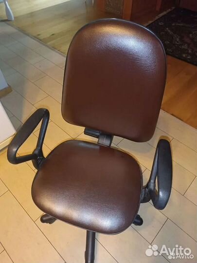 Компьютерное кресло тканевое