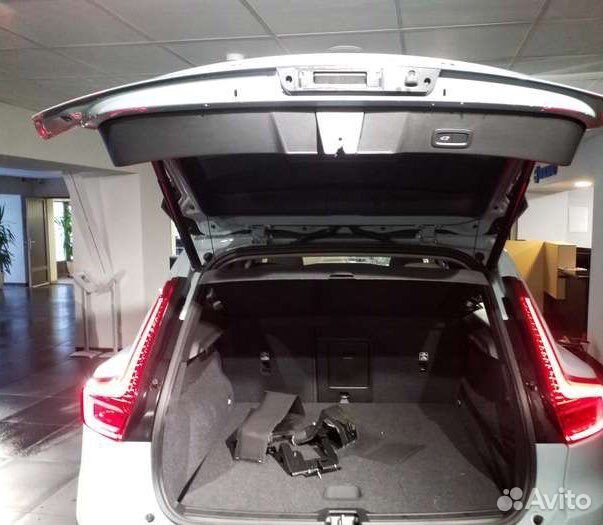 Volvo XC40 2017г по запчастям