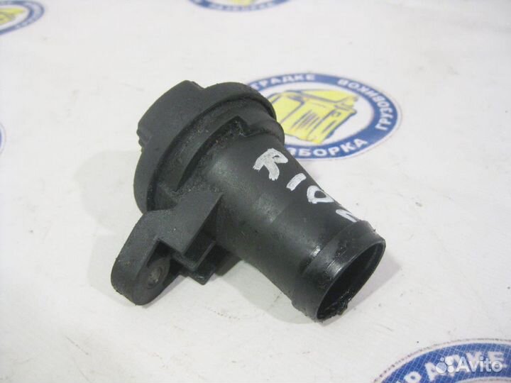 Горловина маслозаливная 7482256628 renault trucks