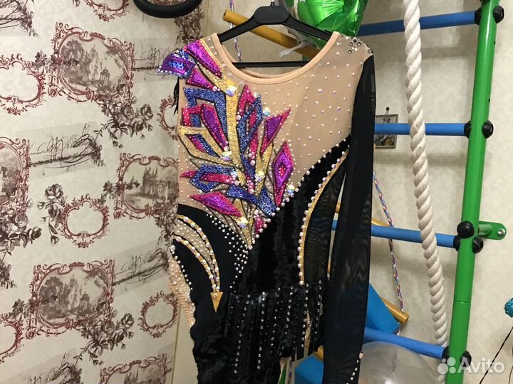 Купальник для художественной гимнастики 146