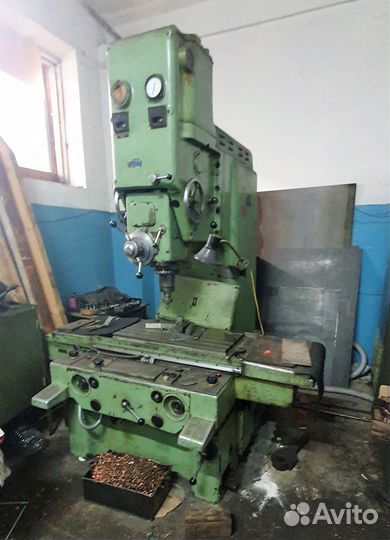 Координатно-расточной станок 2В440А