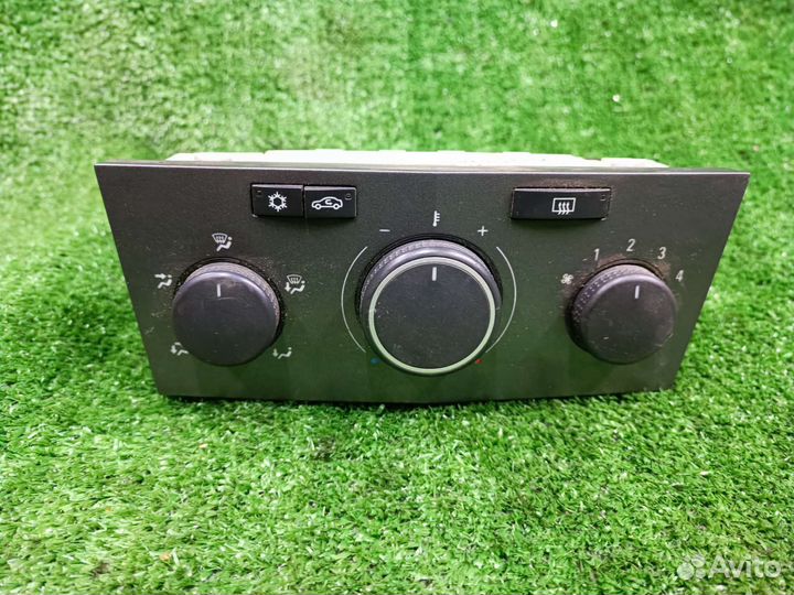 Блок управления печкой Опель Астра Н