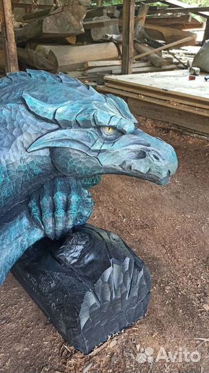 Скульптура-лавка из дерева 