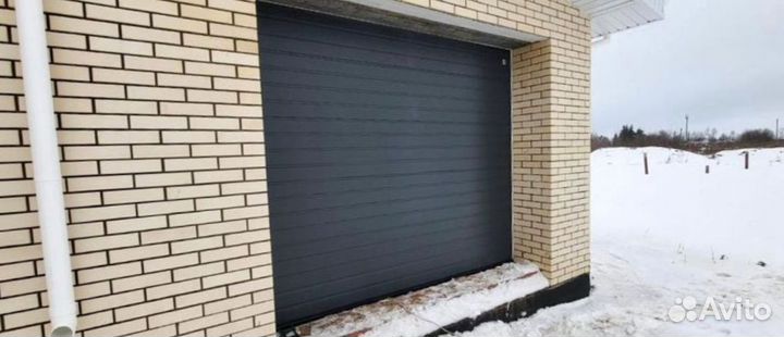 Секционные ворота