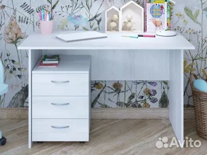 Стол школьника с тумбой