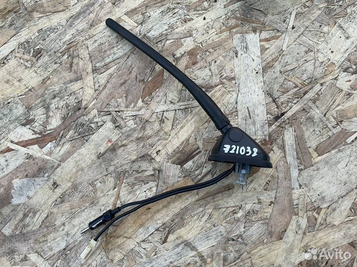 Антенна Mitsubishi Lancer X Лансер 10