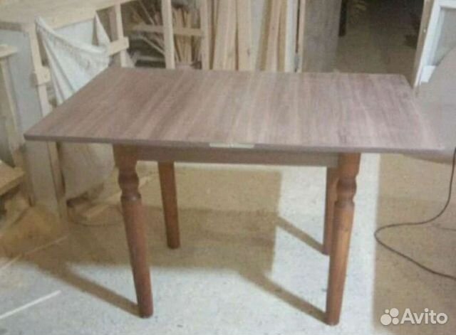 Кухонный стол