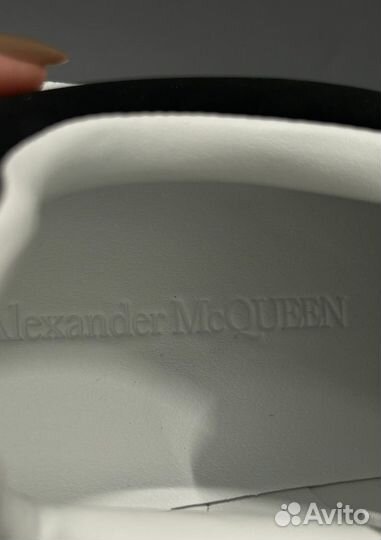 Кеды Alexander Mcqueen белые