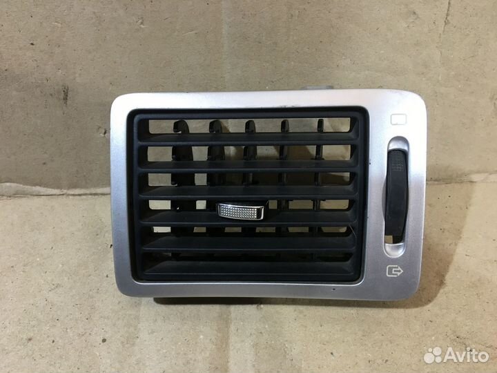 Дефлектор обдува салона Peugeot 307