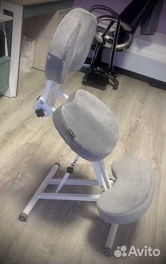 Ортопедический стул для школьника