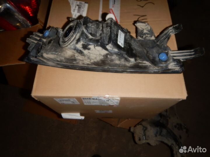 Фара противотуманная правая Skoda Rapid