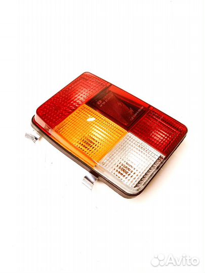 Фонарь Ваз 2104 левый оригинал