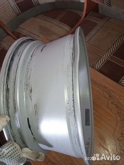 Продам 2 диска