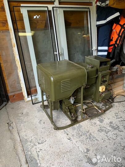 Генератор бензиновый армейский