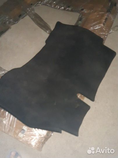 Коврик в багажник на мерседес 639, 447