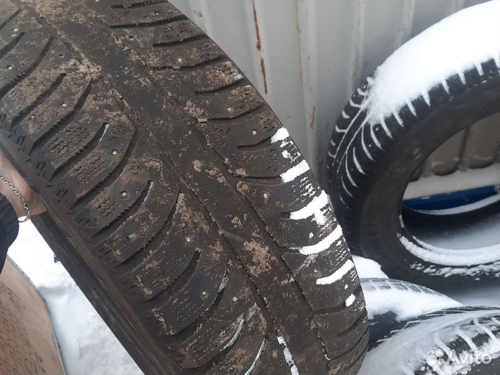 Bridgestone Alenza 001 225/65 R17