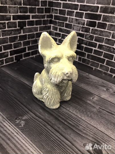 Статуэтка собака