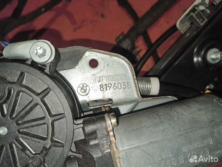 Стеклоподъемник двери передней правой BMW E46
