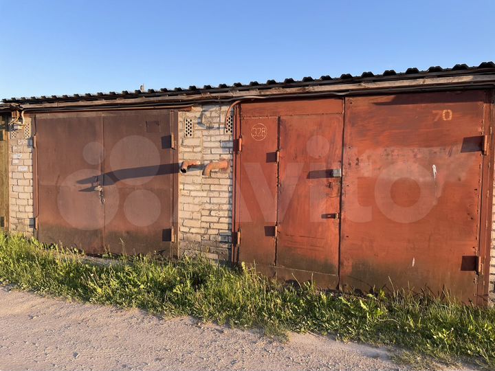 Гараж, > 30 м²