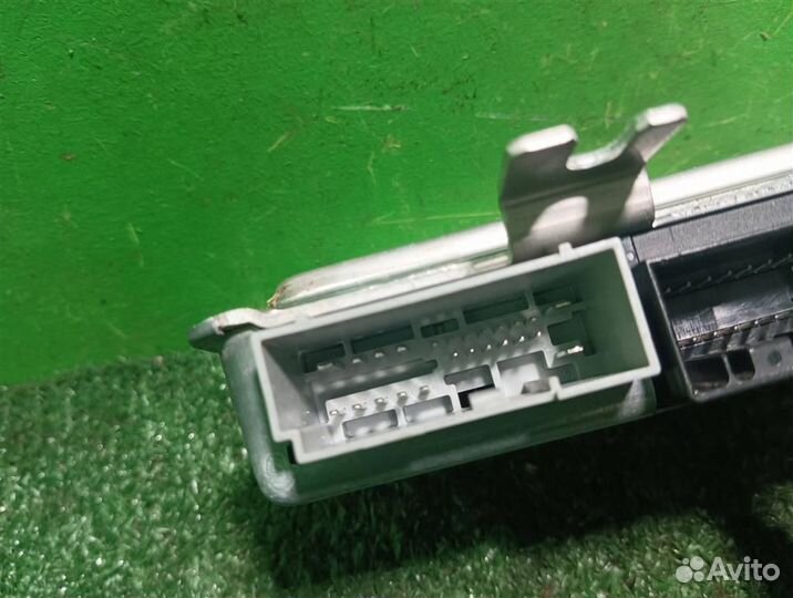 Блок управления подвеской Land Rover Discovery 4