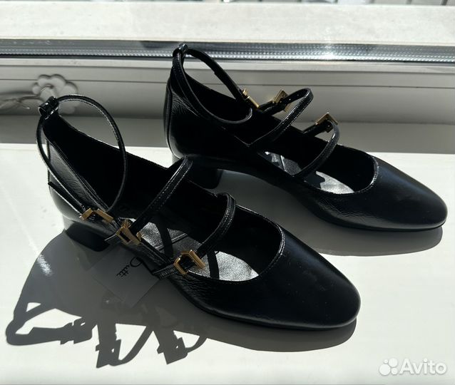 Лакированные туфли Massimo Dutti на каблуке
