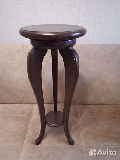 Подставка ручная работа и стульчик комплект