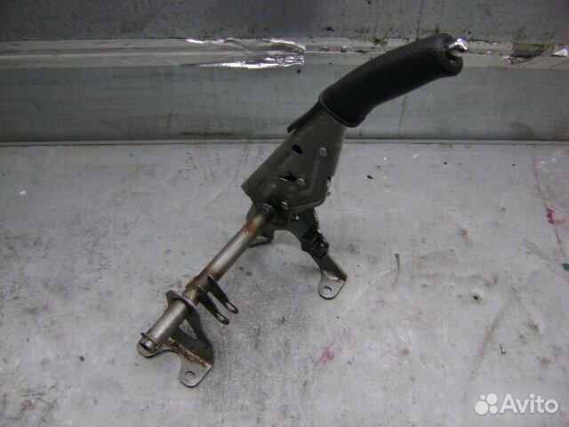Рычаг стояночного тормоза Lexus LX570