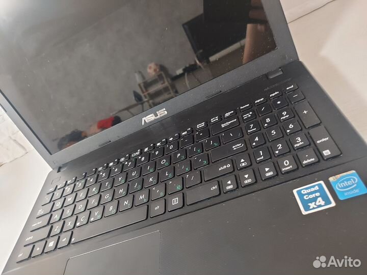 Ноутбук asus X551M