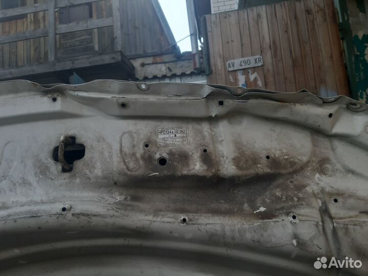 Капот на toyota camry 55