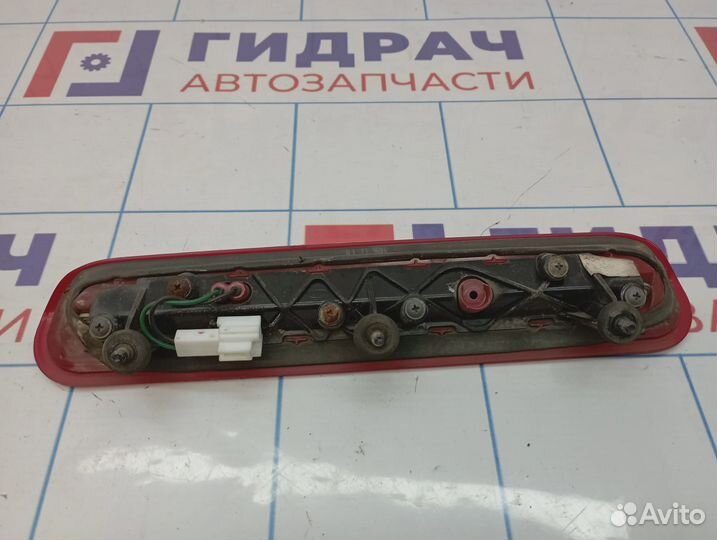 Фонарь задний (стоп сигнал) Kia Sportage (KM) 9270