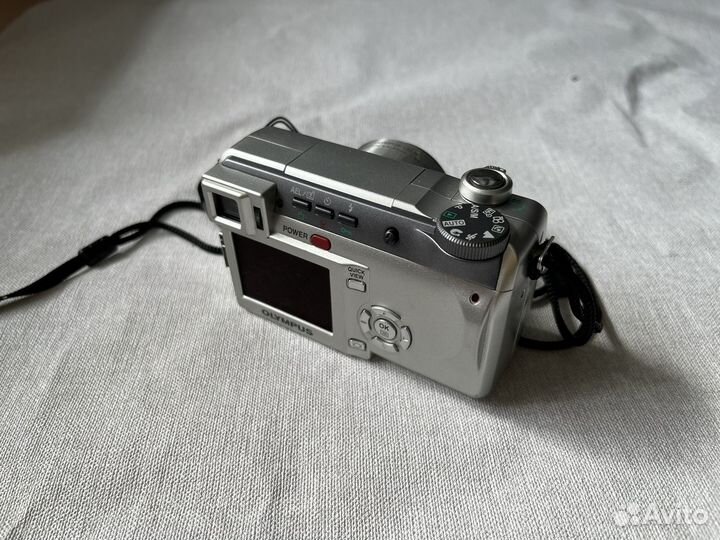 Цифровой фотоаппарат Olympus C-770 Ultra Zoom