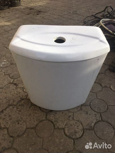 Сливной бачок